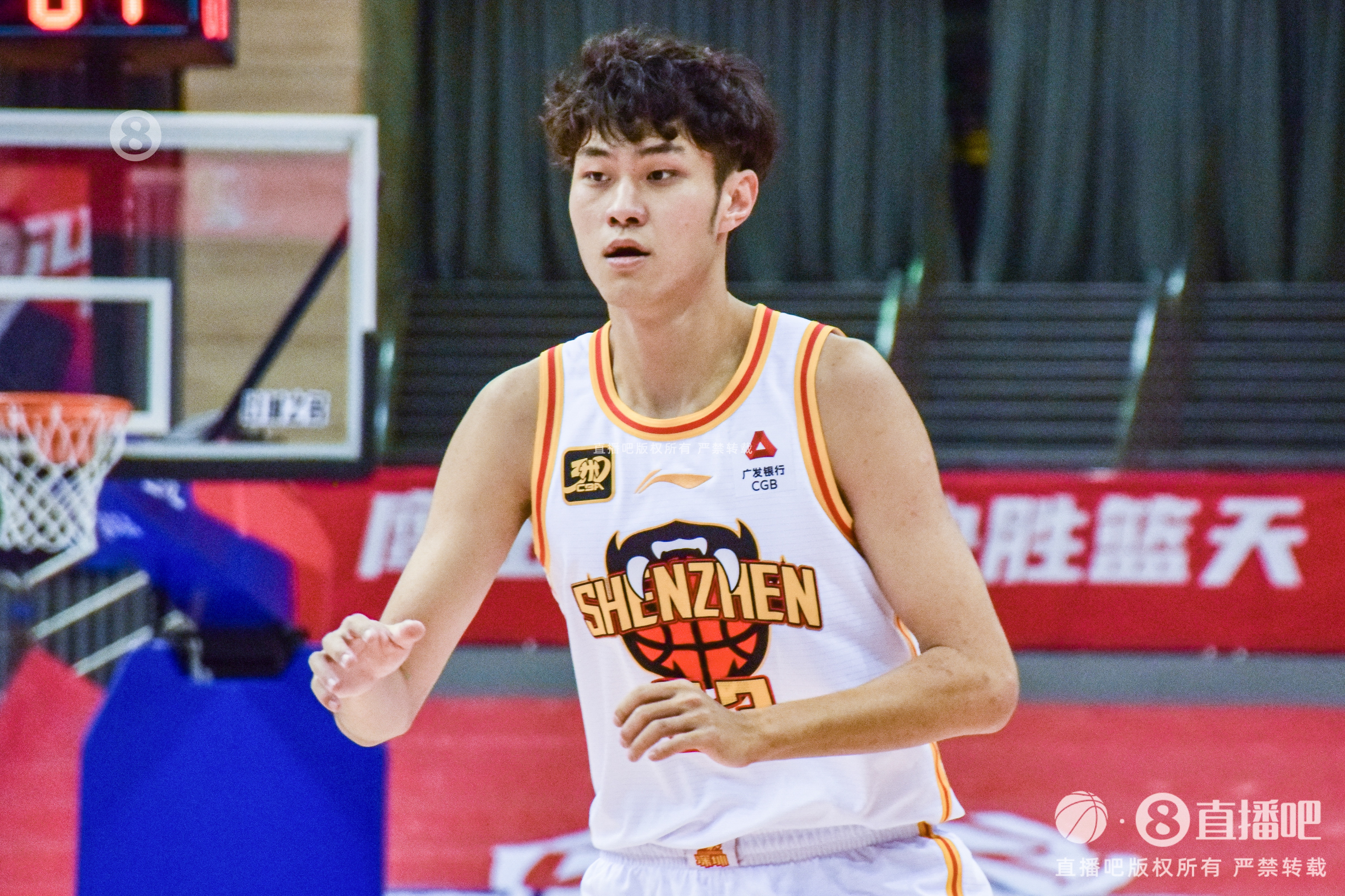 表現(xiàn)出色！王浩然14中7拿到20分3板6助2斷 正負值+30